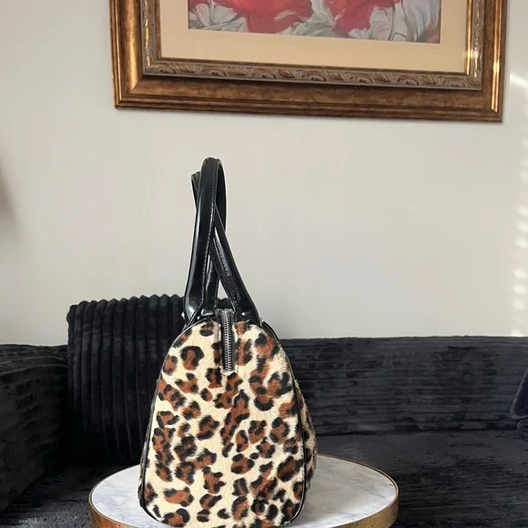 Lux de Ville Guinness Black Patent & Leopard Print Quilted Satchel - Picture 3 of 6